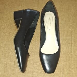 Liz Claiborne Cat Heel Black Shoes